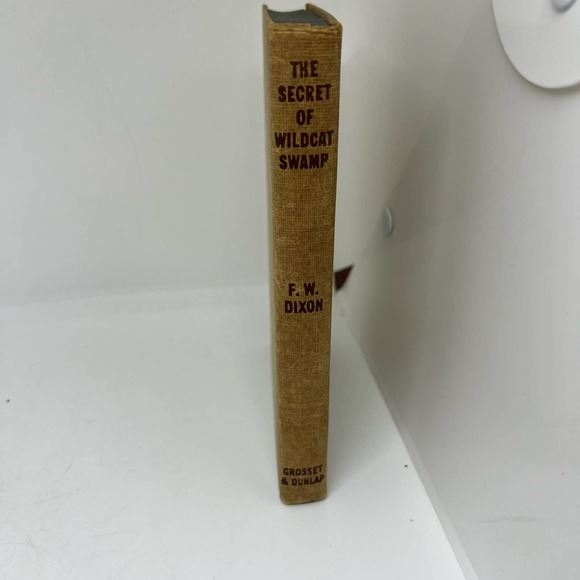 The Secret of Wildcat Swamp by Franklin Dixon - Picture 7 of 8
